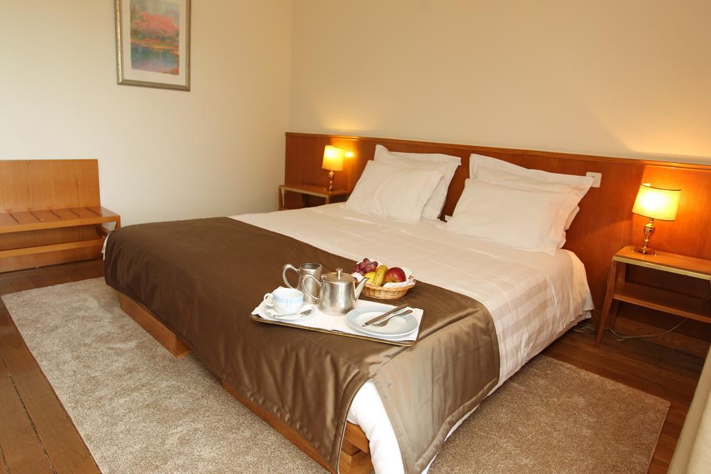 Hotel Parador Santa Catarina Miranda do Douro Rum bild